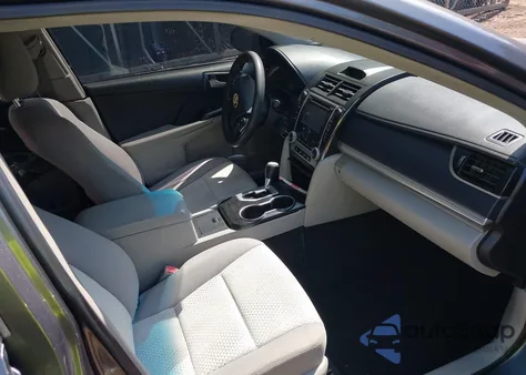 2014 Toyota Camry Le z USA, uszkodzony, nr VIN 4T4BF1FK3ER389529